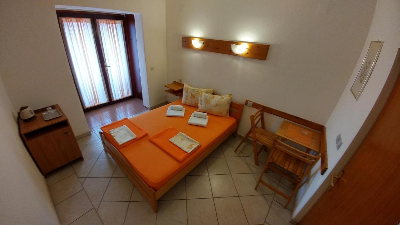 Apartments&rooms Bova Baška Buitenkant foto