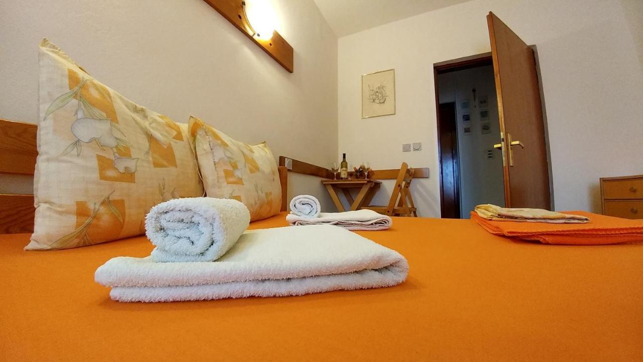 Apartments&rooms Bova Baška Buitenkant foto