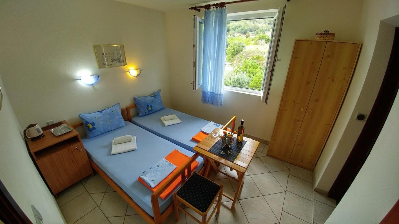 Apartments&rooms Bova Baška Buitenkant foto